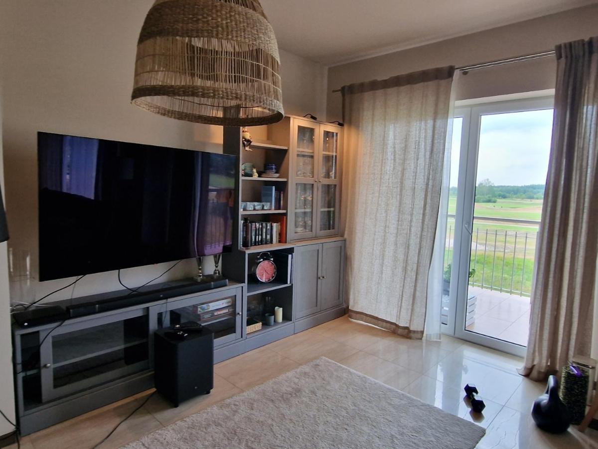Apartgolf Sobienie Krolewskie Sobienie Szlacheckie Exterior photo